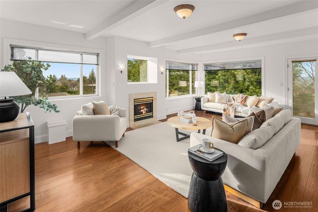 1545 3rd ST, Kirkland, WA 98033