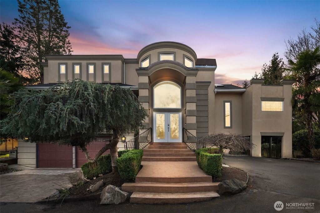 1545 3rd ST, Kirkland, WA 98033