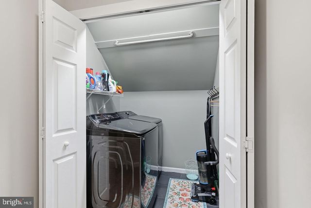 10106 S FULTON DR, Fredericksburg, VA 22408