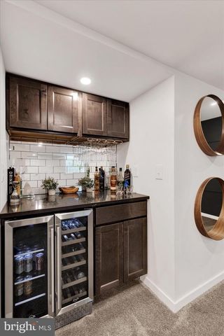 226 LOGHES DR, Manheim, PA 17545