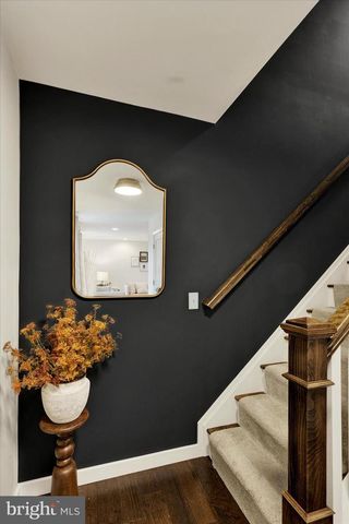 226 LOGHES DR, Manheim, PA 17545