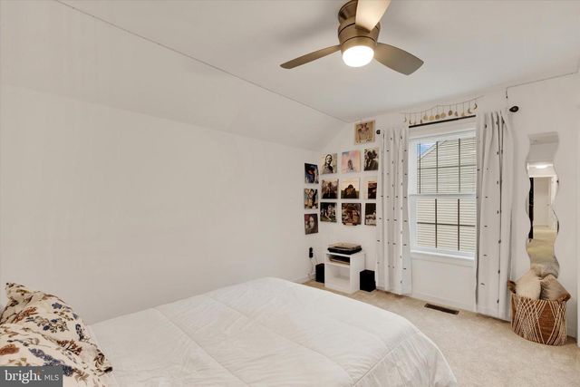 226 LOGHES DR, Manheim, PA 17545