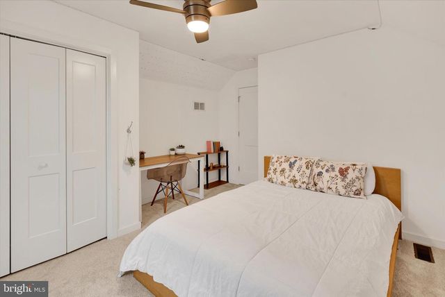 226 LOGHES DR, Manheim, PA 17545