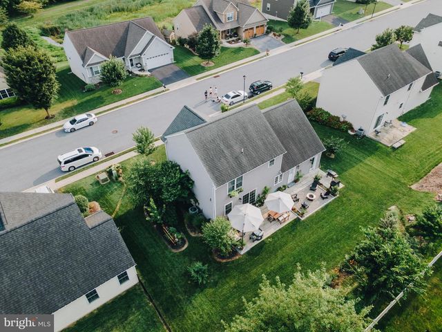 226 LOGHES DR, Manheim, PA 17545