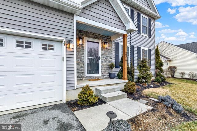 226 LOGHES DR, Manheim, PA 17545