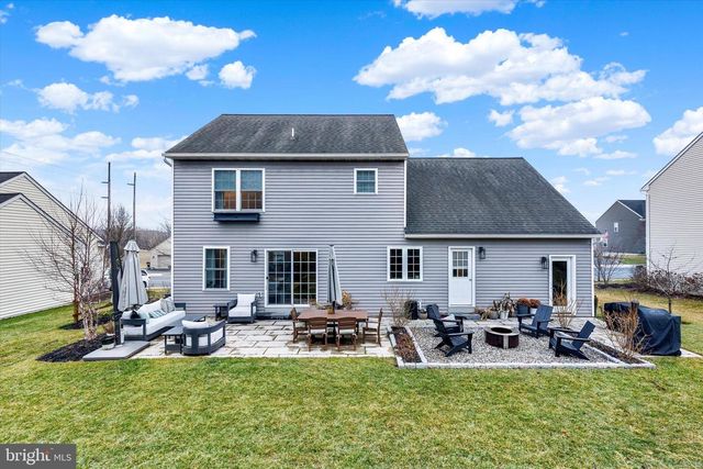 226 LOGHES DR, Manheim, PA 17545