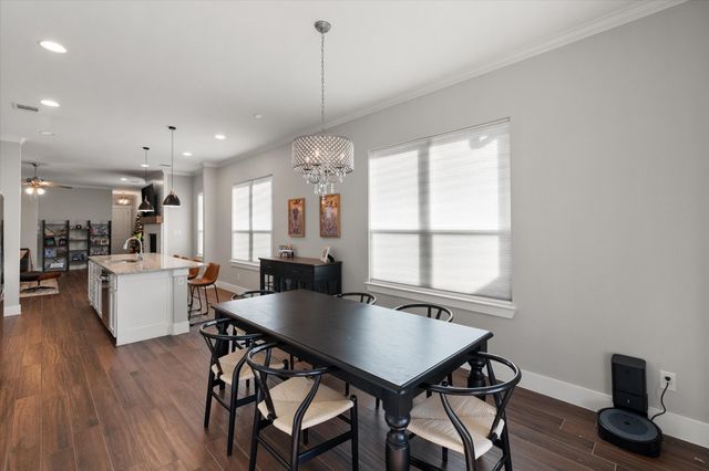 209 W Dallas Street, Mansfield, TX 76063