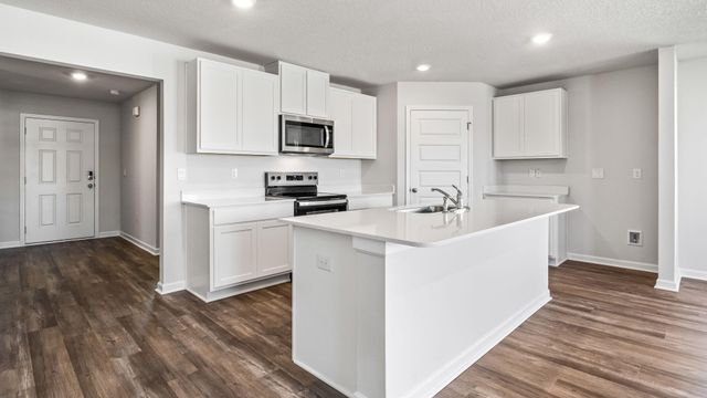 1986 Wiregrass Street, Navarre, FL 32566