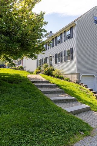 40 Idora Ave, Haverhill, MA 01832