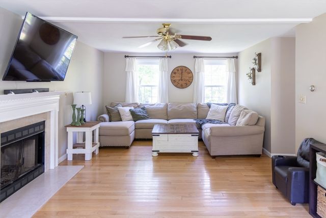 40 Idora Ave, Haverhill, MA 01832
