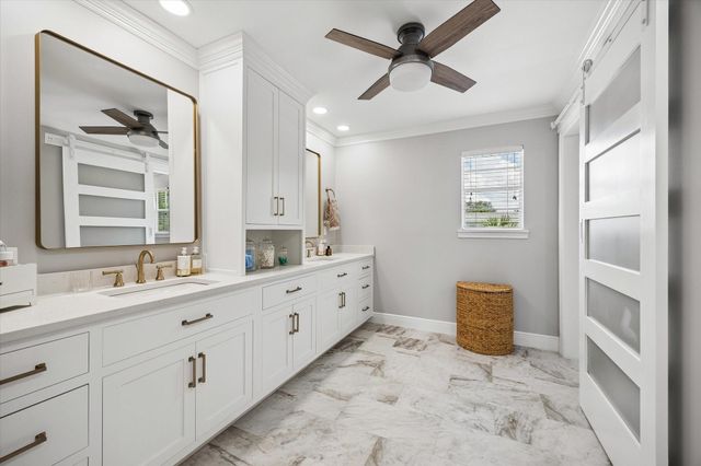 10730 Cedar Creek Drive, Houston, TX 77042