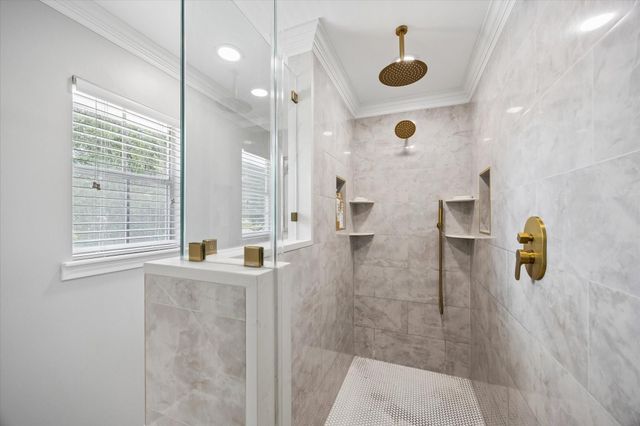 10730 Cedar Creek Drive, Houston, TX 77042