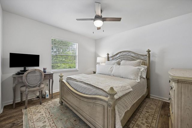 10730 Cedar Creek Drive, Houston, TX 77042