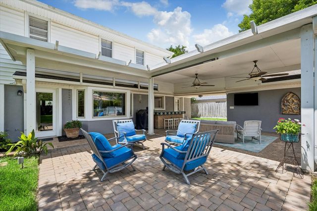 10730 Cedar Creek Drive, Houston, TX 77042