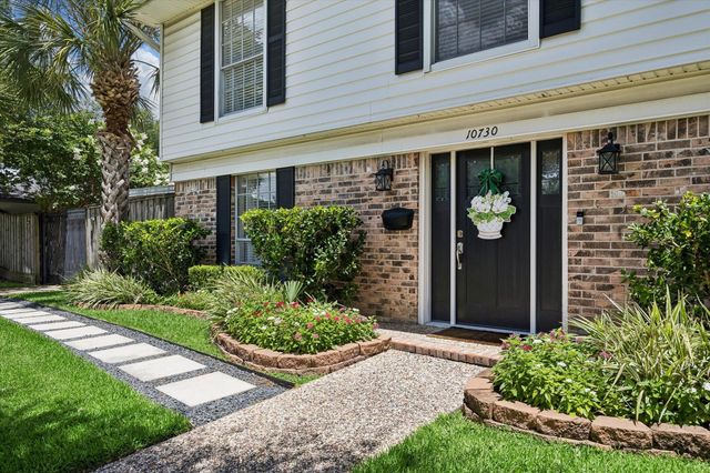 10730 Cedar Creek Drive, Houston, TX 77042