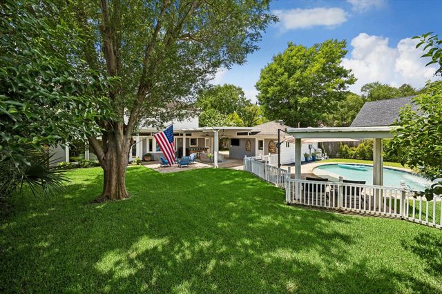 10730 Cedar Creek Drive, Houston, TX 77042