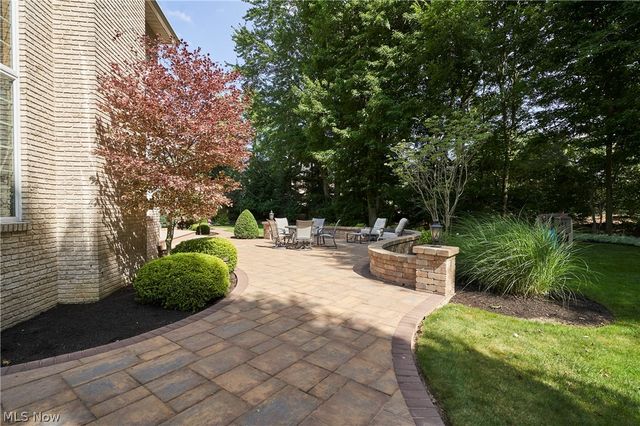 3740 Winterberry Drive, Akron, OH 44333