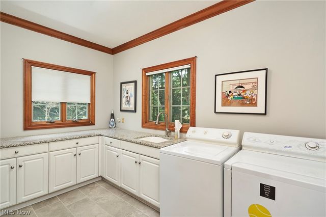 3740 Winterberry Drive, Akron, OH 44333