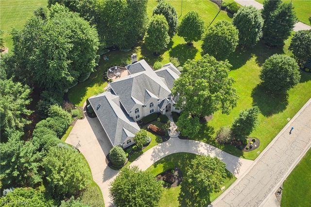 3740 Winterberry Drive, Akron, OH 44333
