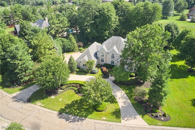 3740 Winterberry Drive, Akron, OH 44333