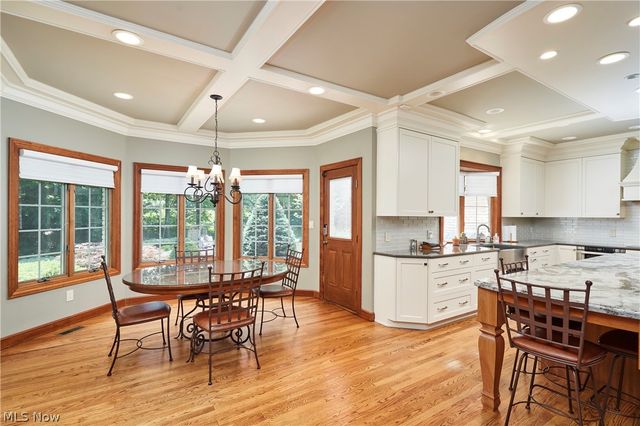 3740 Winterberry Drive, Akron, OH 44333