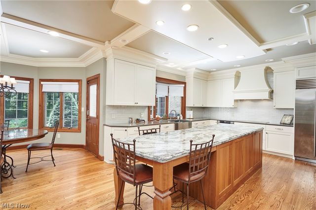 3740 Winterberry Drive, Akron, OH 44333