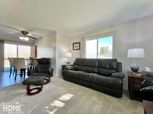 1860 S M-52 Highway, Owosso Twp, MI 48867