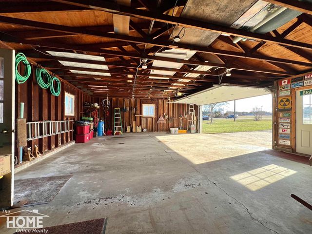 1860 S M-52 Highway, Owosso Twp, MI 48867