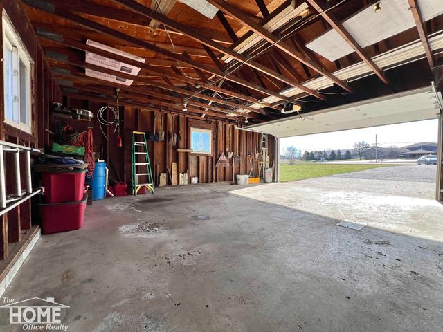 1860 S M-52 Highway, Owosso Twp, MI 48867