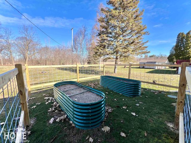 1860 S M-52 Highway, Owosso Twp, MI 48867