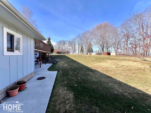 1860 S M-52 Highway, Owosso Twp, MI 48867