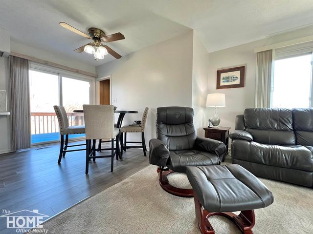 1860 S M-52 Highway, Owosso Twp, MI 48867