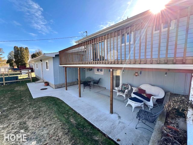 1860 S M-52 Highway, Owosso Twp, MI 48867