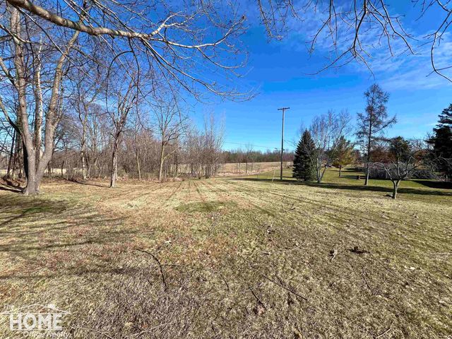 1860 S M-52 Highway, Owosso Twp, MI 48867