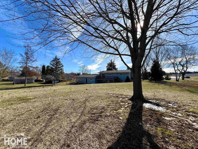 1860 S M-52 Highway, Owosso Twp, MI 48867