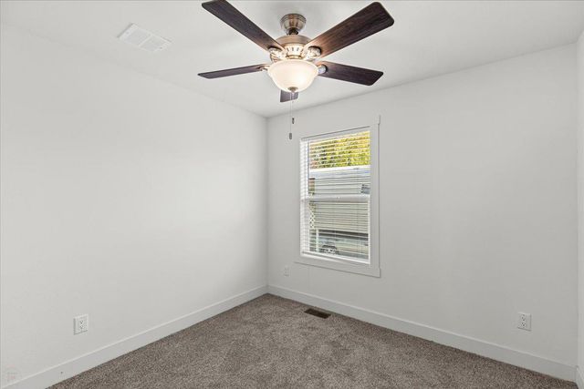 2128 Barrington Ln, Modesto, CA 95350