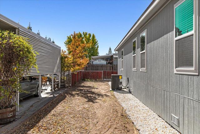 2128 Barrington Ln, Modesto, CA 95350