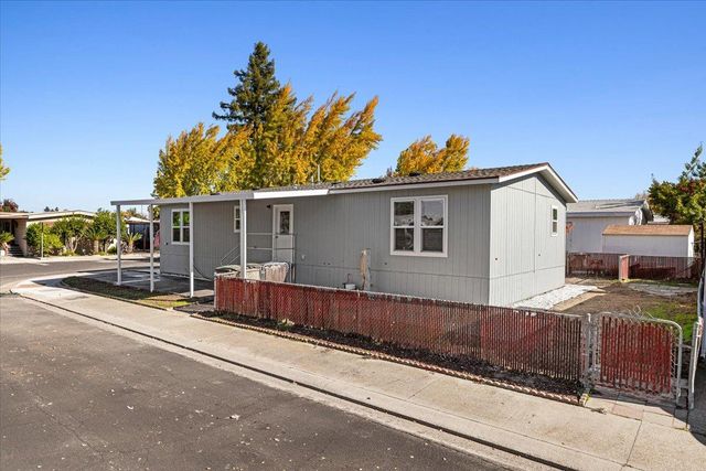 2128 Barrington Ln, Modesto, CA 95350