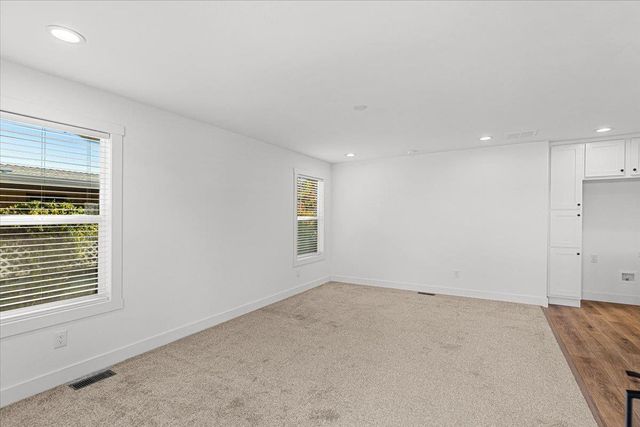 2128 Barrington Ln, Modesto, CA 95350