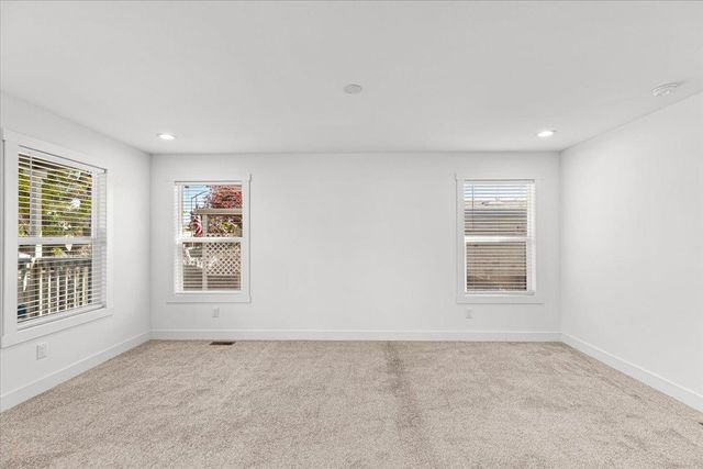 2128 Barrington Ln, Modesto, CA 95350