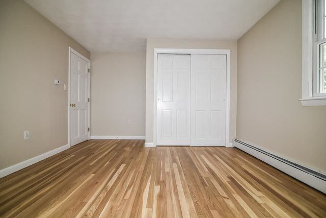 14 Centerville Drive, Salem, NH 03079
