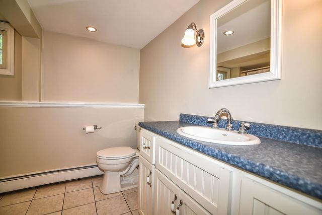 14 Centerville Drive, Salem, NH 03079