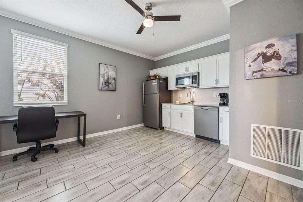 Image 22 of property listing at 5125 TANZANITE DRIVE, Mount Dora, FL 32757