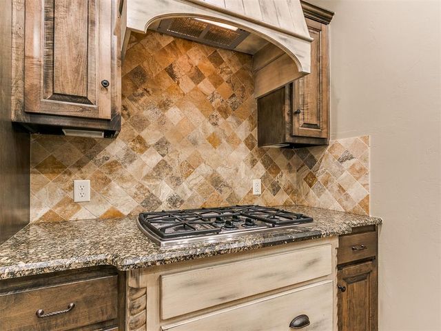 154 Evermay Drive, Edmond, OK 73013