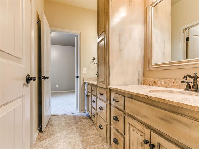 154 Evermay Drive, Edmond, OK 73013