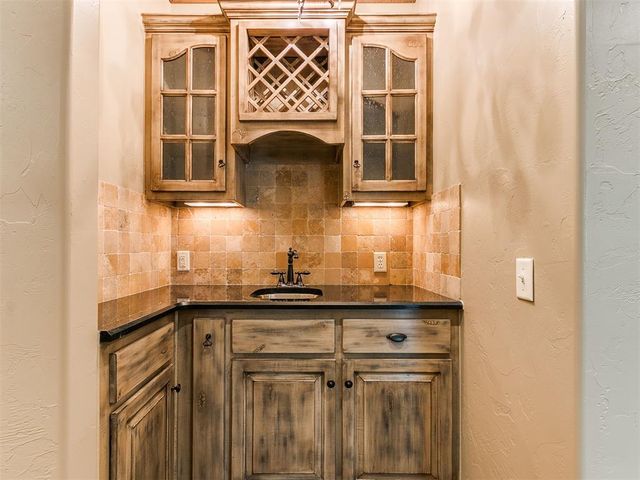 154 Evermay Drive, Edmond, OK 73013