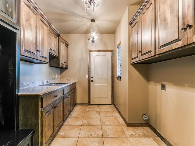 154 Evermay Drive, Edmond, OK 73013