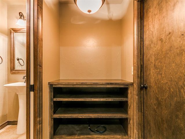 154 Evermay Drive, Edmond, OK 73013