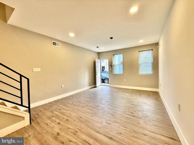 2058 E AUBURN ST, Philadelphia, PA 19134