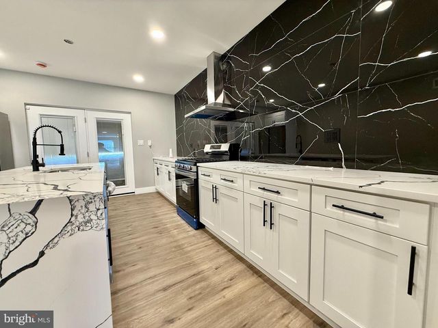 2058 E AUBURN ST, Philadelphia, PA 19134